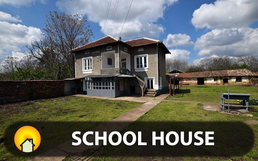 A LOVELY 3-BEDROOM HOME WITH INTERNAL STAIRCASE, SHOWER ROOM AND TOILET IN THE VILLAGE OF KARAISEN