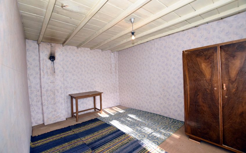 CHARMING TWO-STOREY HOME WITH SPACIOUS GARDEN AND SOLID OUTBUILDINGS AT THE QUIET EDGE OF NOVA VARBOVKA