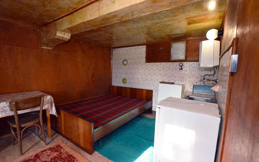 CHARMING TWO-STOREY HOME WITH SPACIOUS GARDEN AND SOLID OUTBUILDINGS AT THE QUIET EDGE OF NOVA VARBOVKA