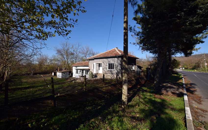 AN ASTONISHING PROPERTY WITH HIGH POTENTIAL IN THE VILLAGE OF ZHERNOV