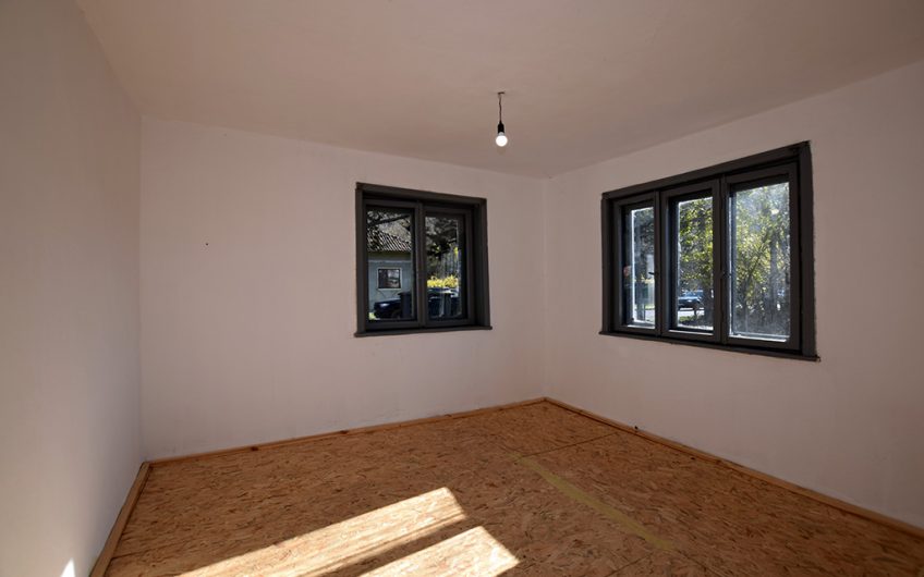 AN ASTONISHING PROPERTY WITH HIGH POTENTIAL IN THE VILLAGE OF ZHERNOV