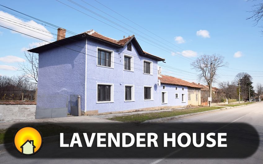 AN ELEGANT LILAC-COLOURED TWO-STOREY HOME WITH SPACIOUS GARDEN AND AN ENDLESS COUNTRYSIDE CHARM
