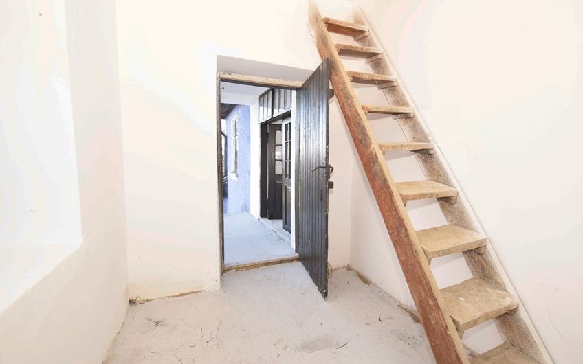 AN ELEGANT LILAC-COLOURED TWO-STOREY HOME WITH SPACIOUS GARDEN AND AN ENDLESS COUNTRYSIDE CHARM