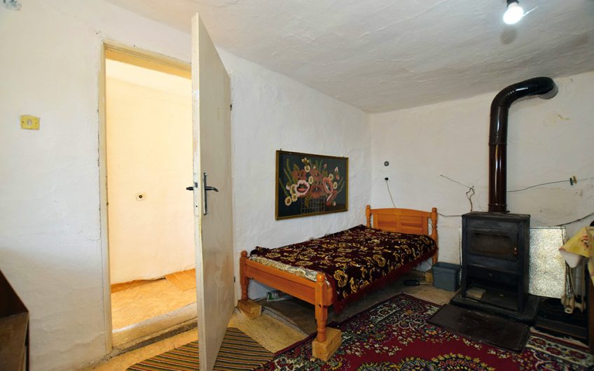 A RARE FIND IN SOUTH-EASTERN BULGARIA PERFECT FOR ENJOYING A FANTASTIC LOCATION CLOSE TO THE BLACK SEA COAST