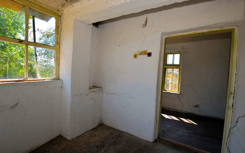 A CHARMING TRADITIONAL STONE HOUSE WITH A HALF-ACRE GARDEN, CLOSE TO THE BLACK SEA COAST AND BURGAS AIRPORT