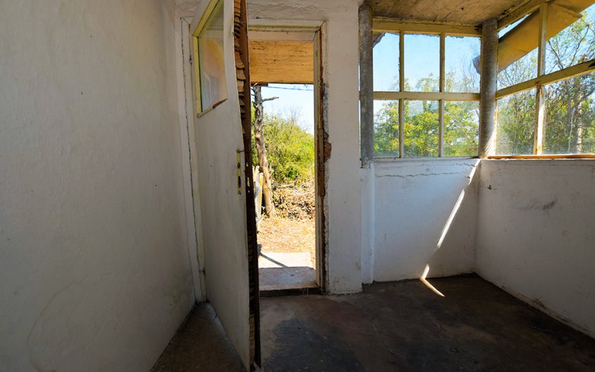 A CHARMING TRADITIONAL STONE HOUSE WITH A HALF-ACRE GARDEN, CLOSE TO THE BLACK SEA COAST AND BURGAS AIRPORT