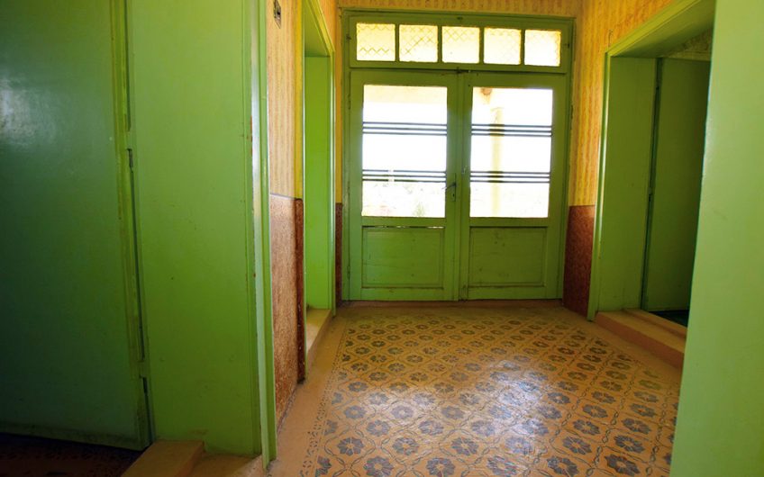 MASSIVE 4-BEDROOM TWO-STOREY HOME WITH 1,400 SQ.M. GARDEN, INTERNAL STAIRCASE & EXCEPTIONAL POTENTIAL