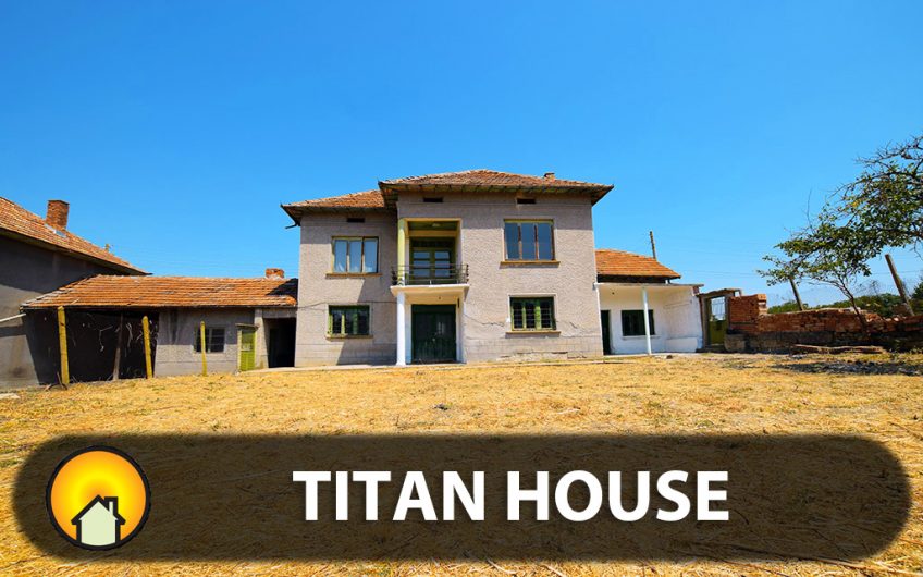 MASSIVE 4-BEDROOM TWO-STOREY HOME WITH 1,400 SQ.M. GARDEN, INTERNAL STAIRCASE & EXCEPTIONAL POTENTIAL
