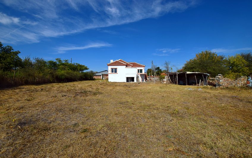 COTTON HOUSE – A CHARMING HOME A GENEROUS GARDEN, AND EASY ACCESS TO GREECE, TÜRKİYE AND THE BLACK SEA COAST