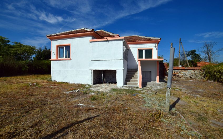 COTTON HOUSE – A CHARMING HOME A GENEROUS GARDEN, AND EASY ACCESS TO GREECE, TÜRKİYE AND THE BLACK SEA COAST