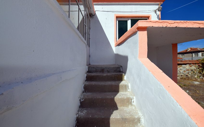 COTTON HOUSE – A CHARMING HOME A GENEROUS GARDEN, AND EASY ACCESS TO GREECE, TÜRKİYE AND THE BLACK SEA COAST