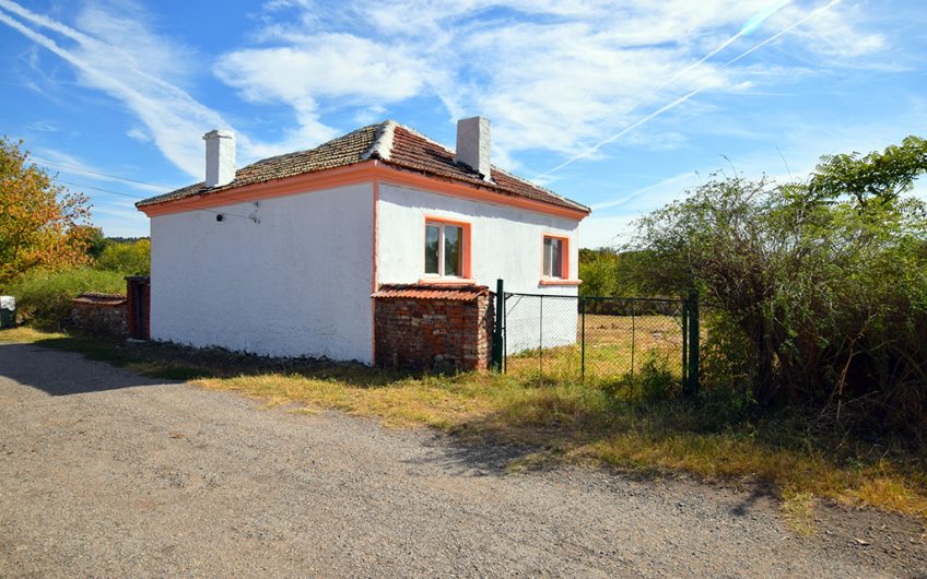 COTTON HOUSE – A CHARMING HOME A GENEROUS GARDEN, AND EASY ACCESS TO GREECE, TÜRKİYE AND THE BLACK SEA COAST