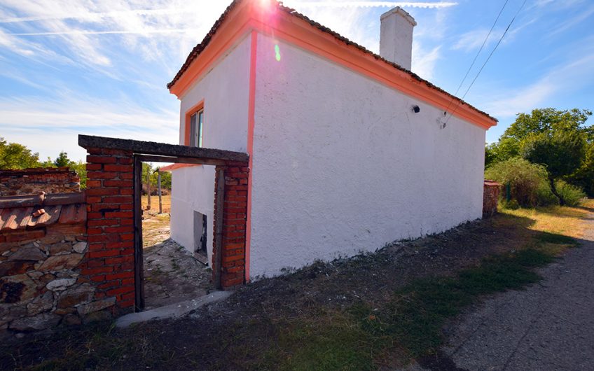 COTTON HOUSE – A CHARMING HOME A GENEROUS GARDEN, AND EASY ACCESS TO GREECE, TÜRKİYE AND THE BLACK SEA COAST